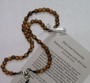 Bethlehem rosary to new parishioners 01
